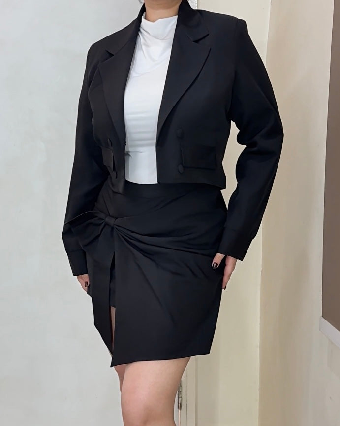 Serena Black Cropped Blazer