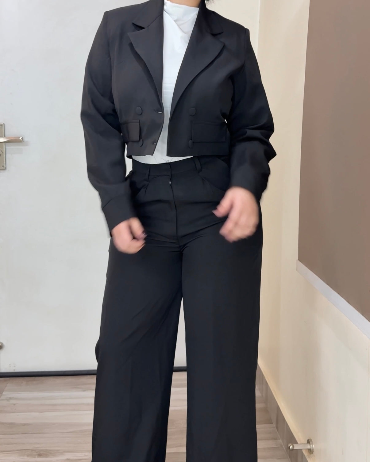 Serena Black Cropped Blazer