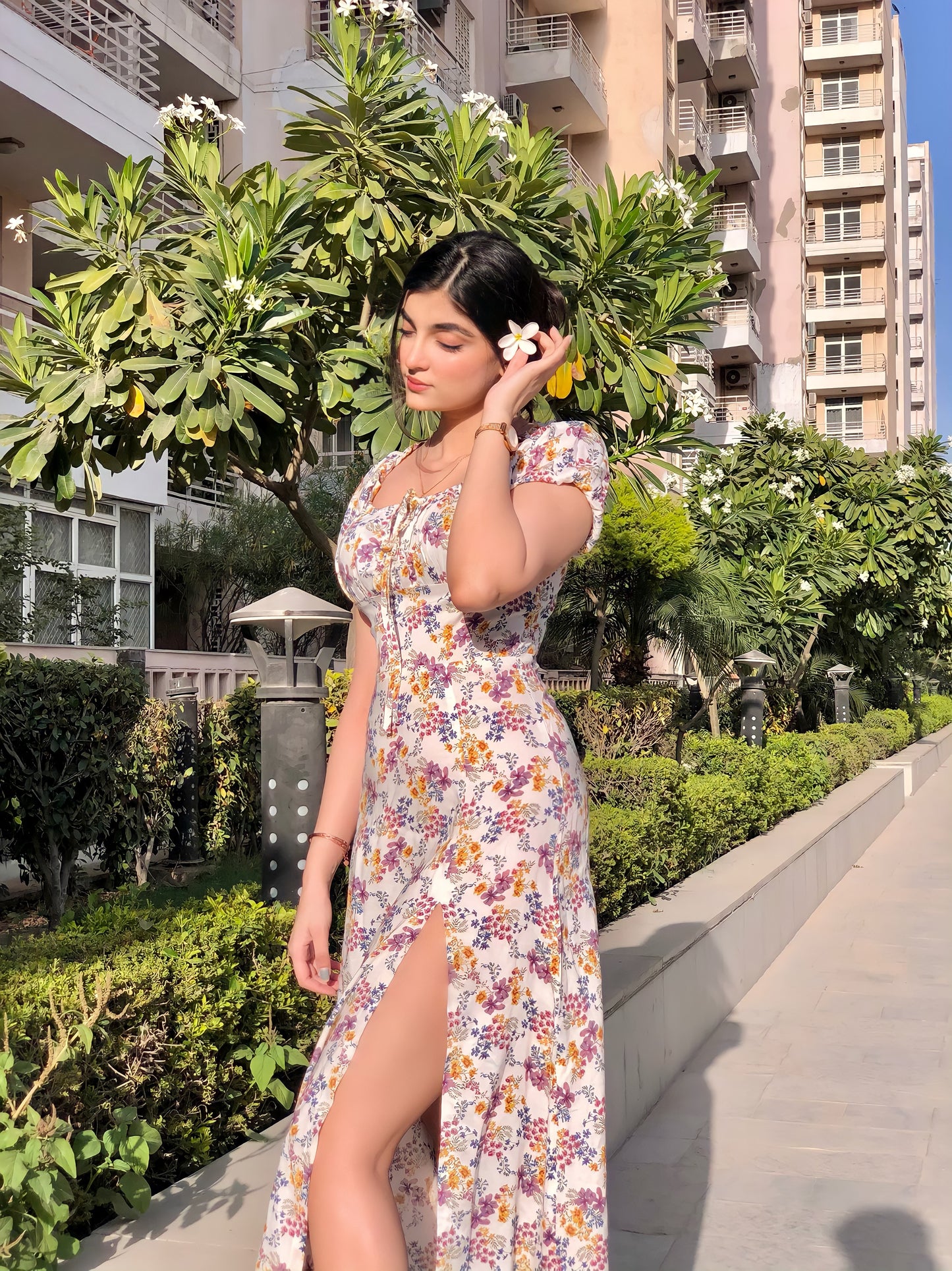 DAISY White Floral Midi Dress