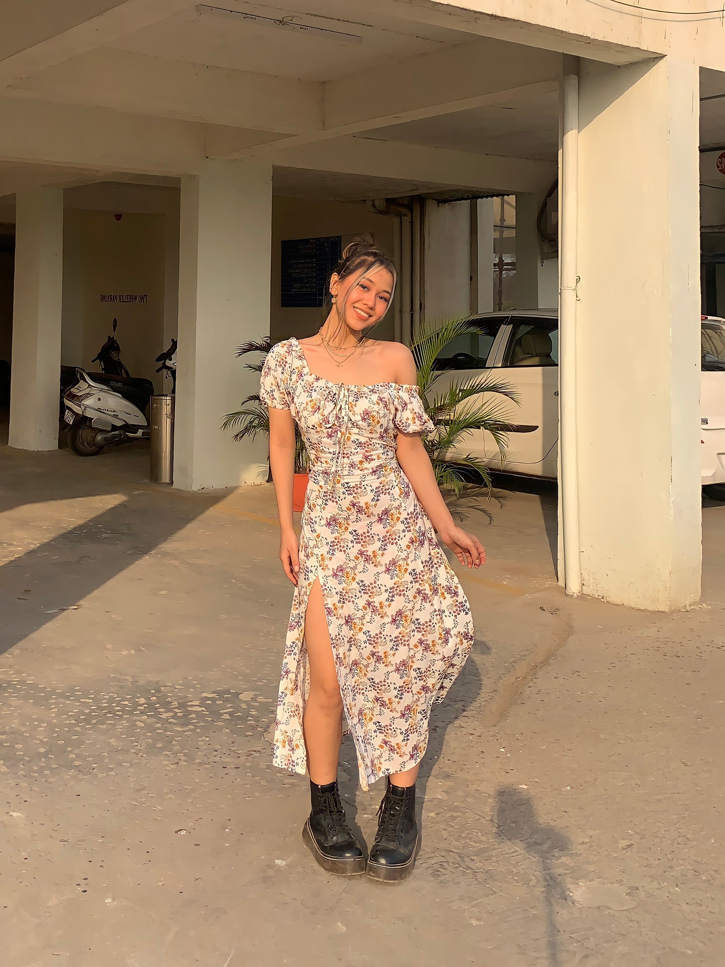 DAISY White Floral Midi Dress